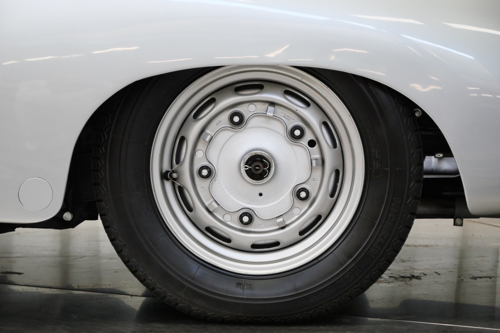 Porsche-356-1959-Convertible-9