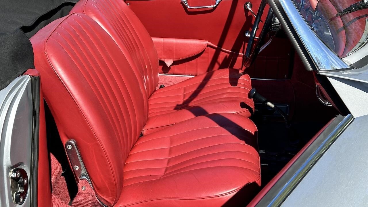 Porsche-356-1960-Convertible-38