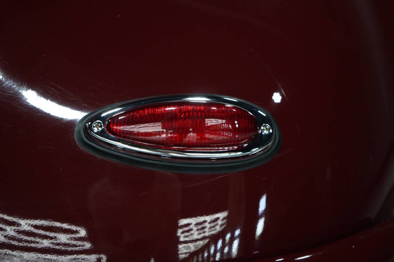 Porsche-356-1973-Convertible-33
