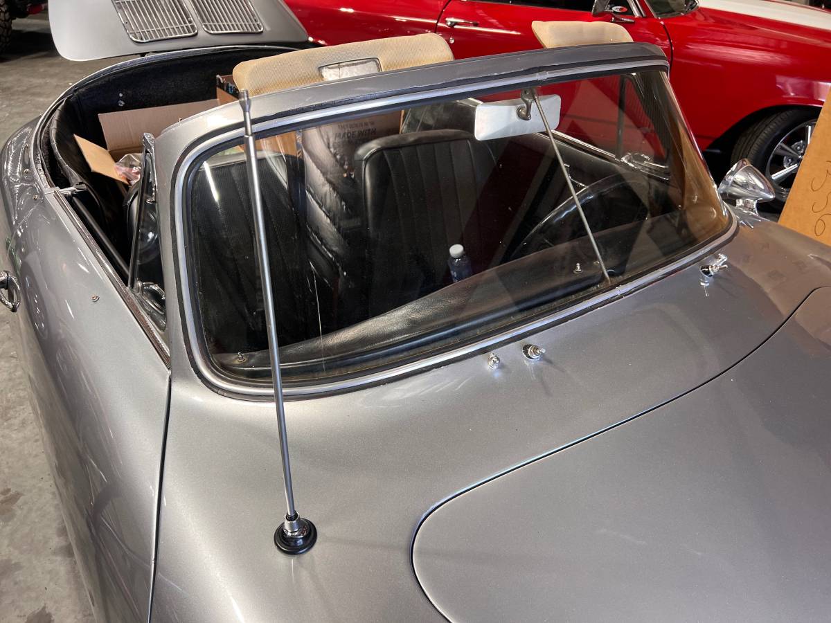 Porsche-356-convertible-1960-silver-1