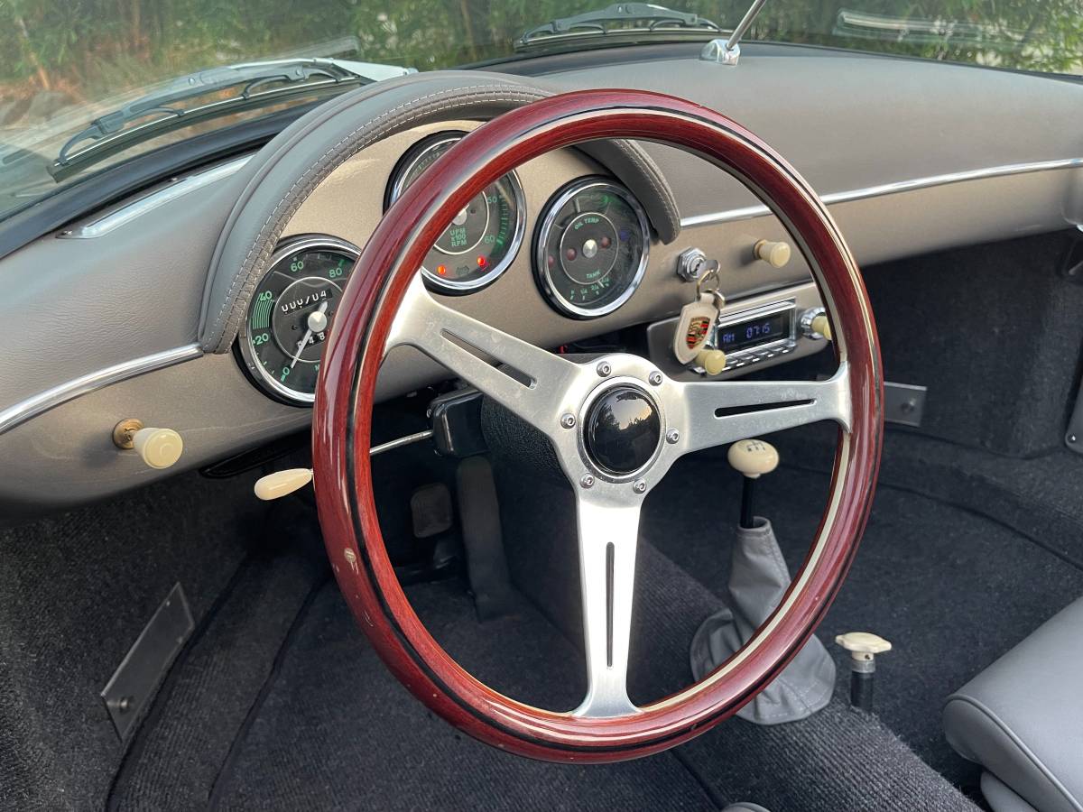 Porsche-356-speedster-1957-grey-5