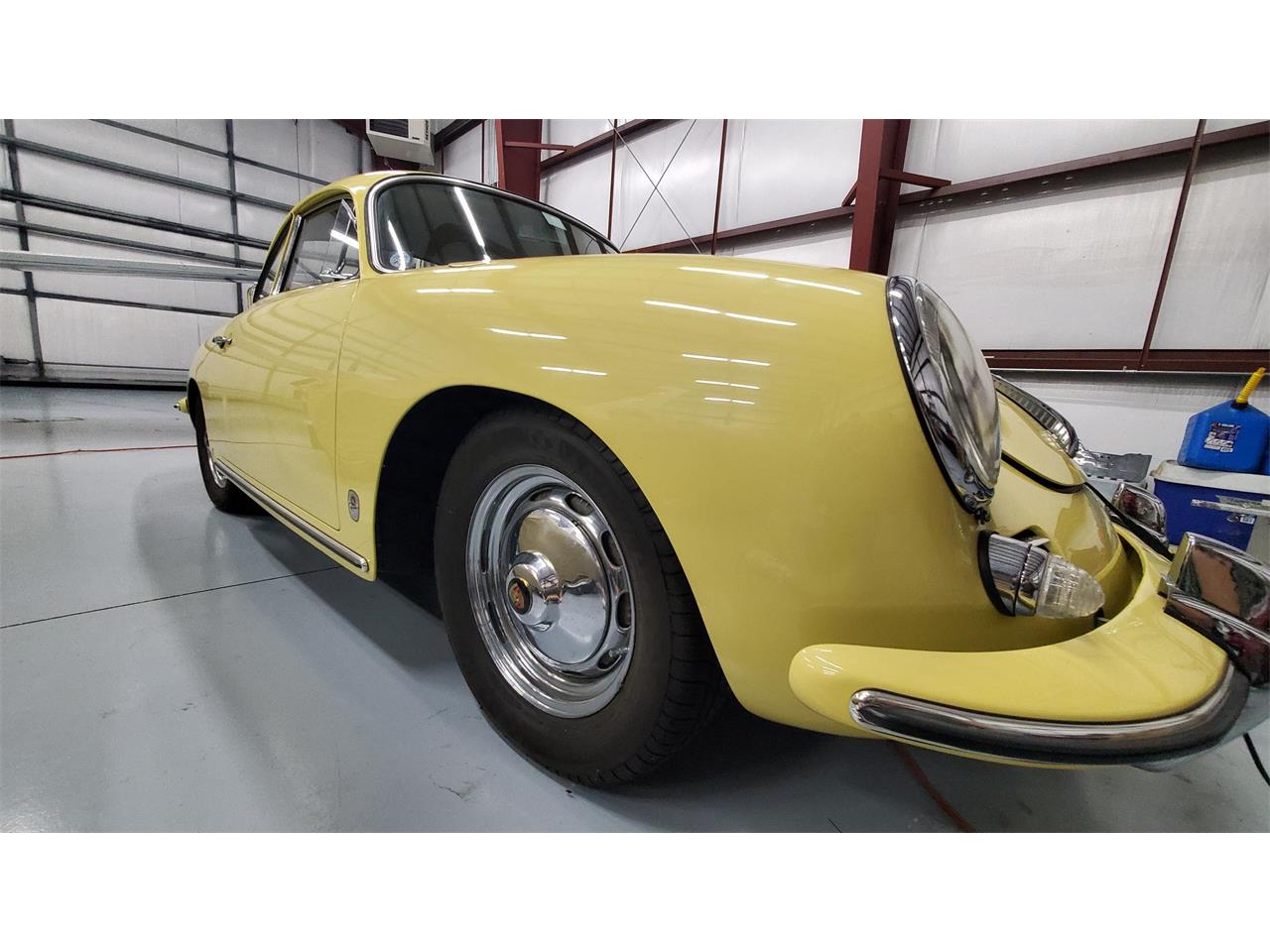 Porsche-356b-1963-Champagne-Yellow-Blak-1
