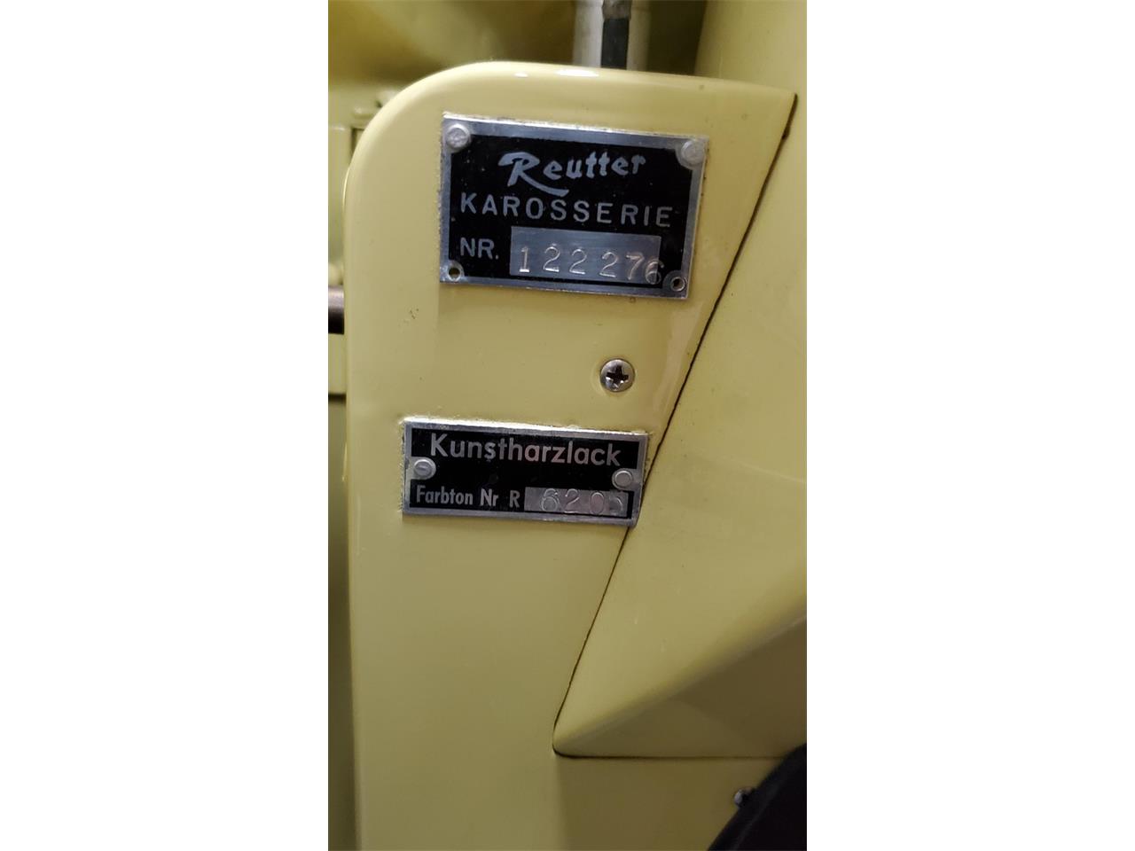 Porsche-356b-1963-Champagne-Yellow-Blak-12