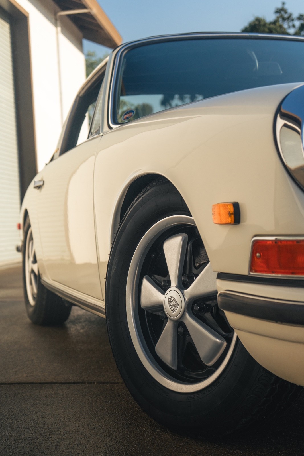 Porsche-911-1968-Convertible-11