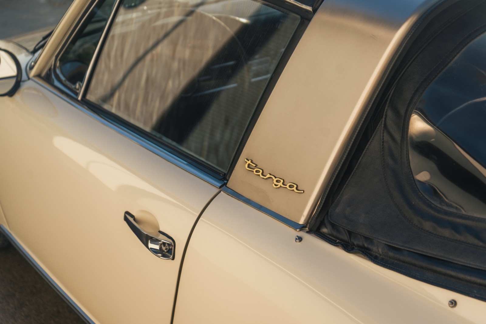 Porsche-911-1968-Convertible-2