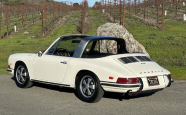 Porsche-911-1968-Convertible-22