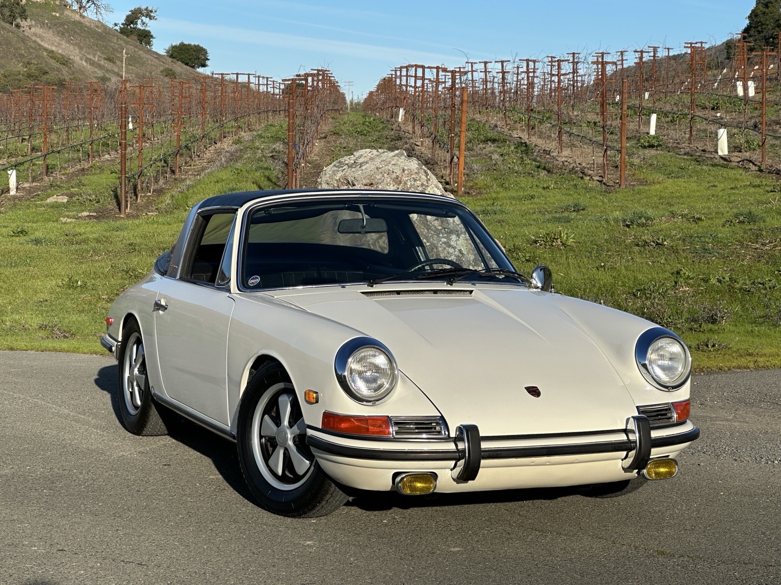Porsche-911-1968-Convertible-23