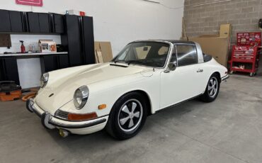Porsche-911-1968-Convertible-27