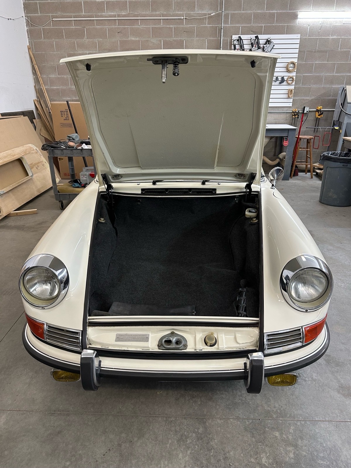 Porsche-911-1968-Convertible-30