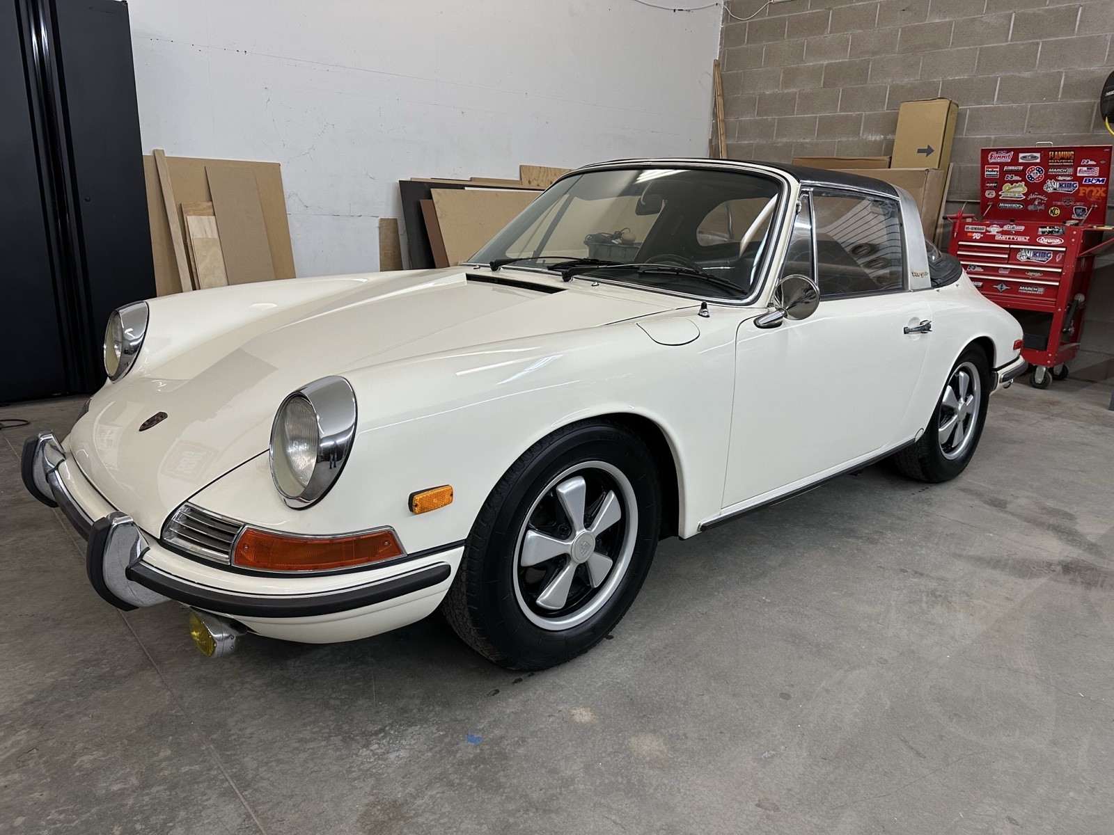 Porsche-911-1968-Convertible-31