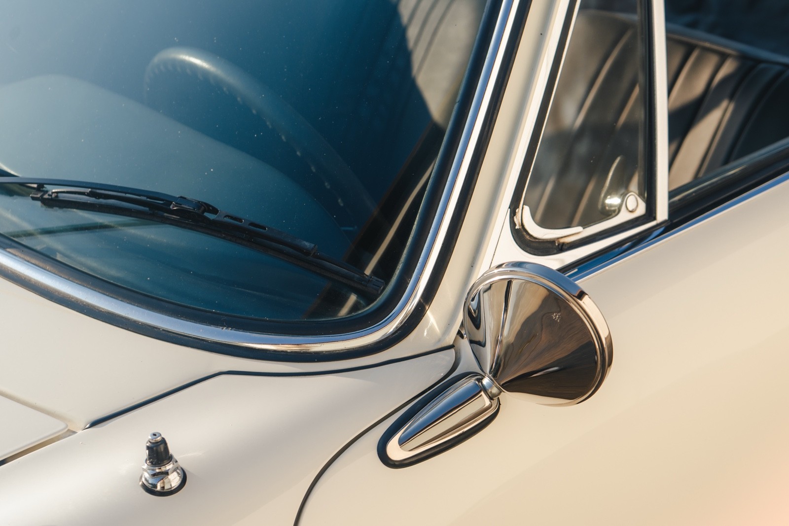 Porsche-911-1968-Convertible-6