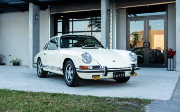 Porsche-911-1968-Coupe-10