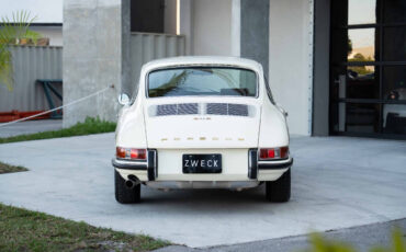 Porsche-911-1968-Coupe-12