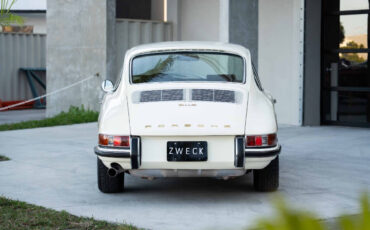 Porsche-911-1968-Coupe-13