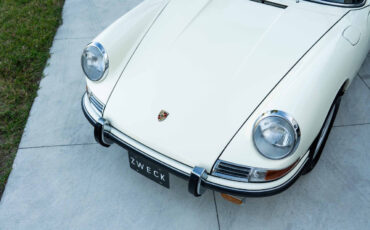 Porsche-911-1968-Coupe-18