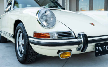 Porsche-911-1968-Coupe-20
