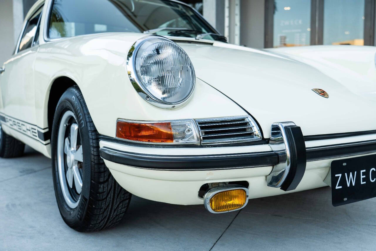 Porsche-911-1968-Coupe-20