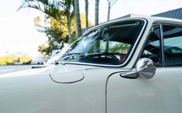 Porsche-911-1968-Coupe-27