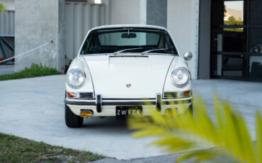 Porsche-911-1968-Coupe-7
