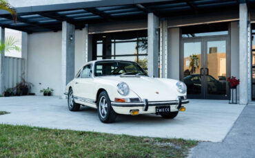 Porsche-911-1968-Coupe-9