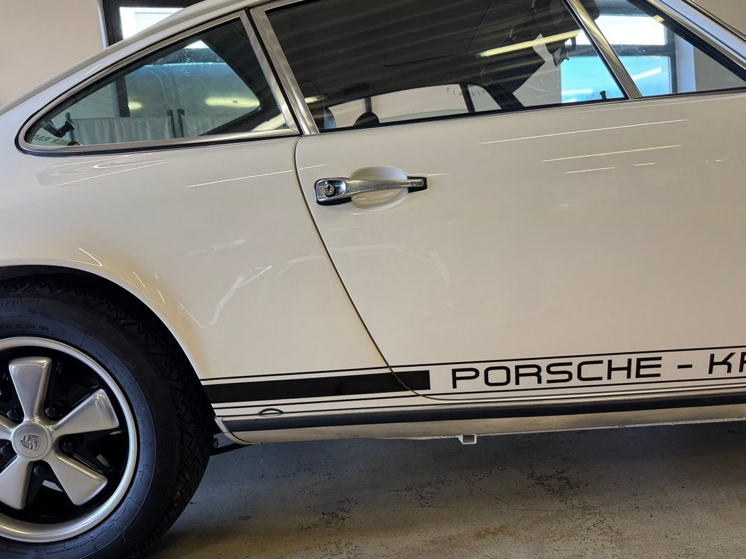 Porsche-911-1969-28