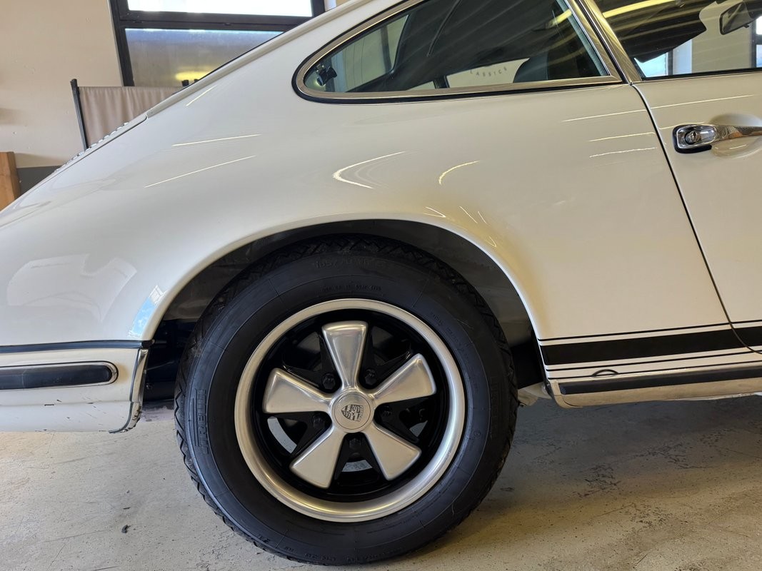 Porsche-911-1969-29