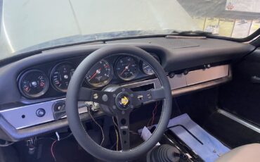 Porsche-911-1972-Coupe-17