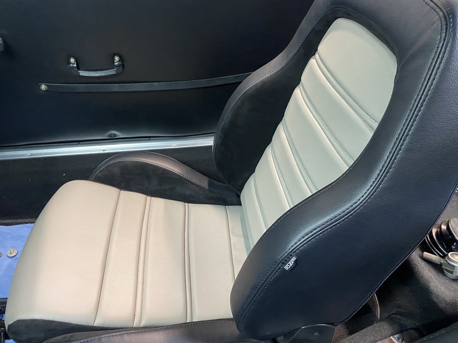 Porsche-911-1972-Coupe-18