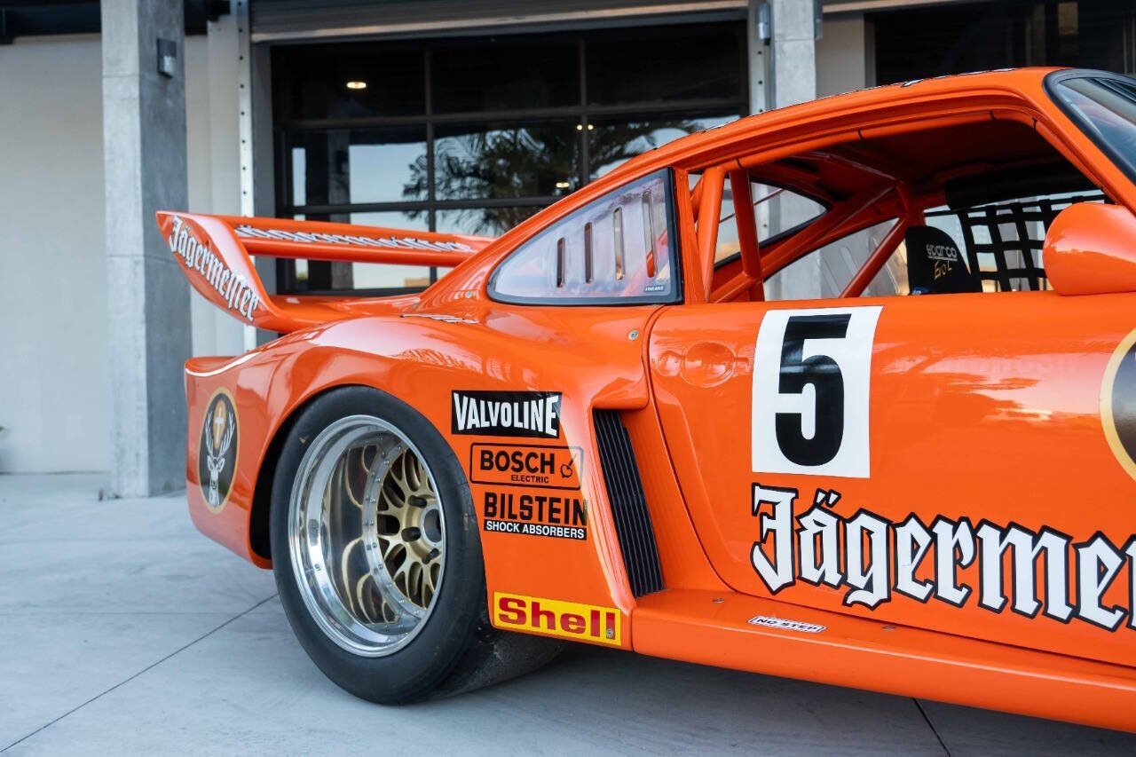 Porsche-911-1974-Coupe-13