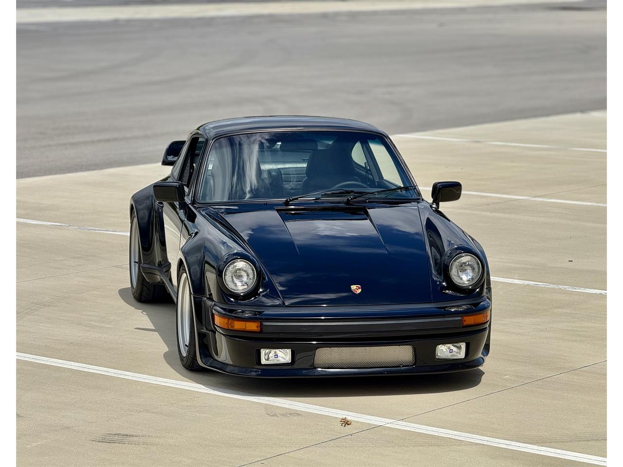 Porsche-911-1975-Black-Black-21