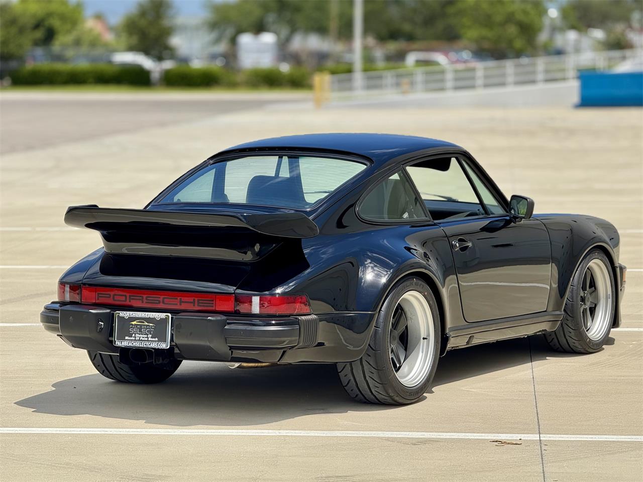 Porsche-911-1975-Black-Black-26