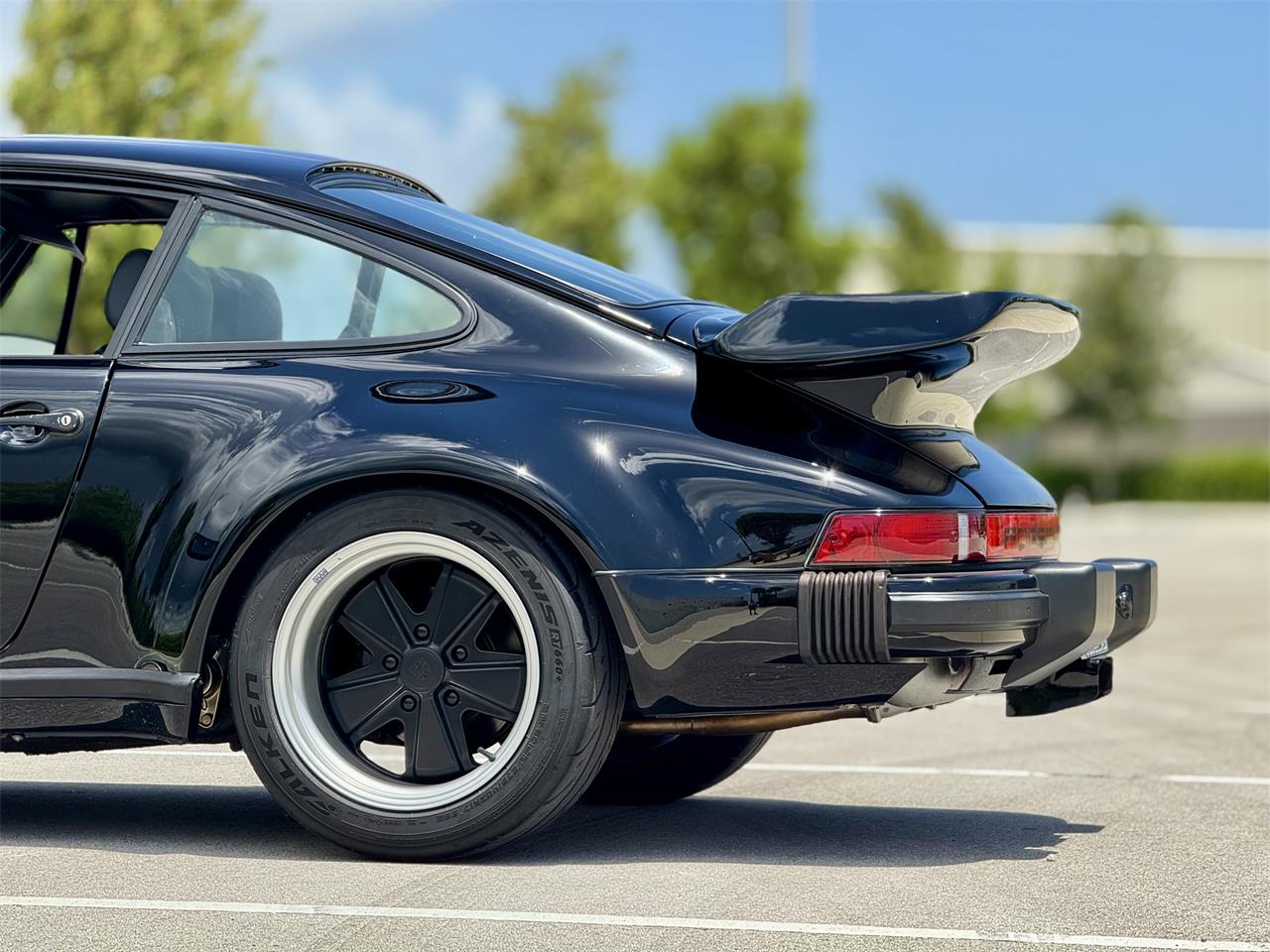 Porsche-911-1975-Black-Black-37