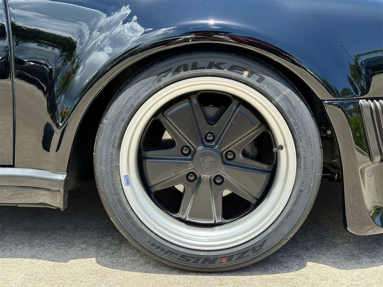 Porsche-911-1975-Black-Black-4