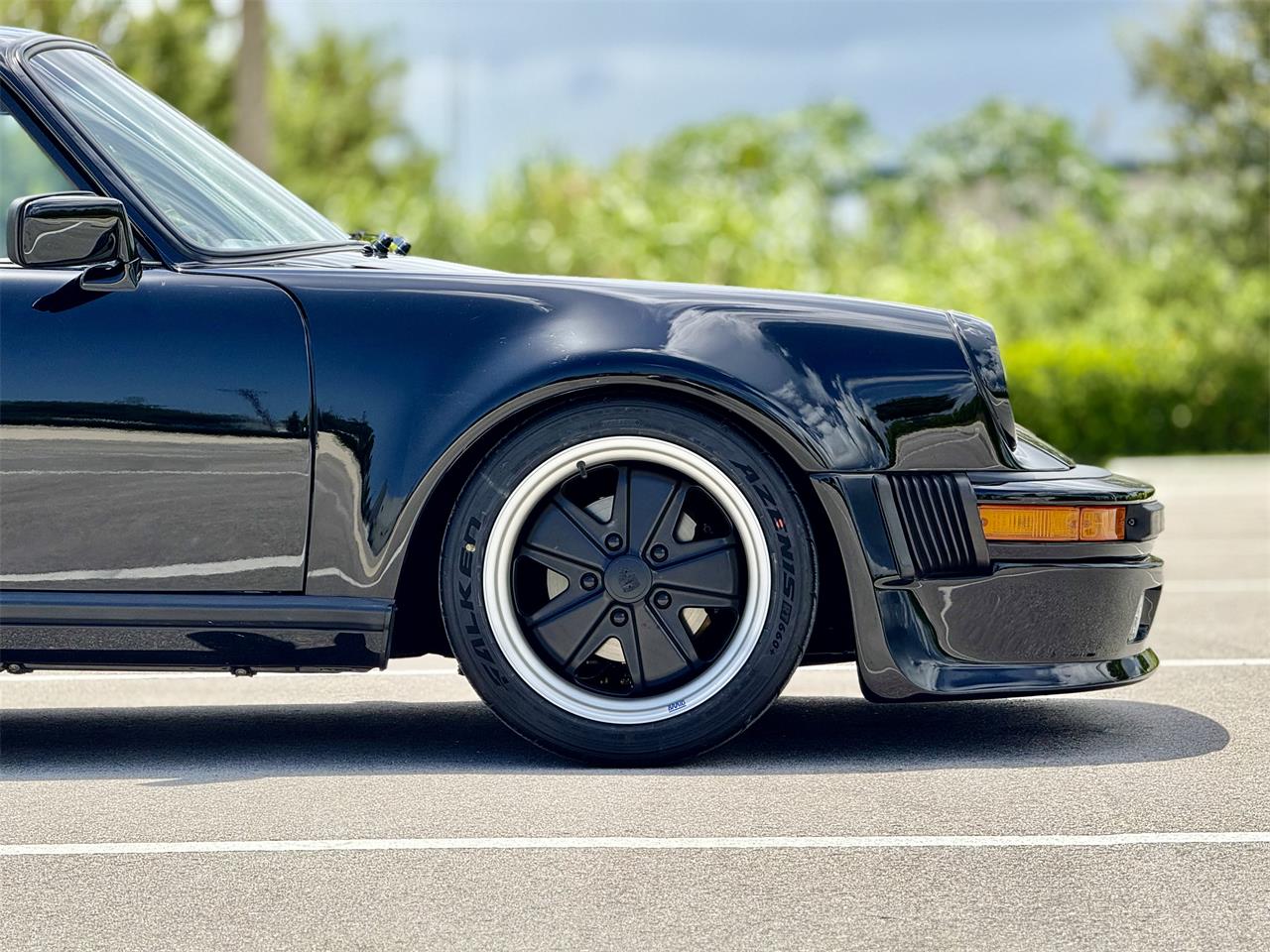 Porsche-911-1975-Black-Black-44