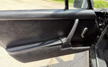 Porsche-911-1975-Black-Black-48