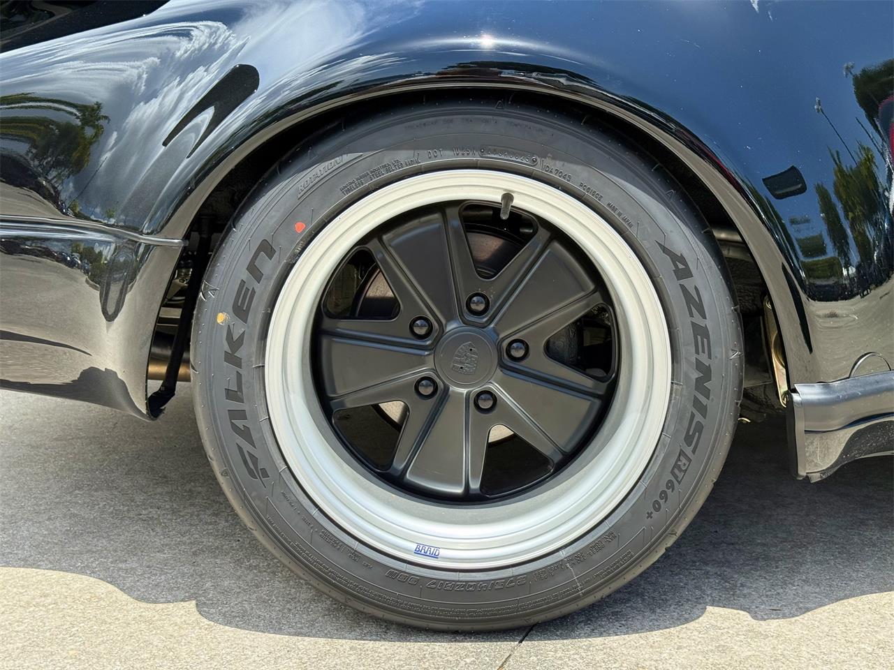 Porsche-911-1975-Black-Black-59