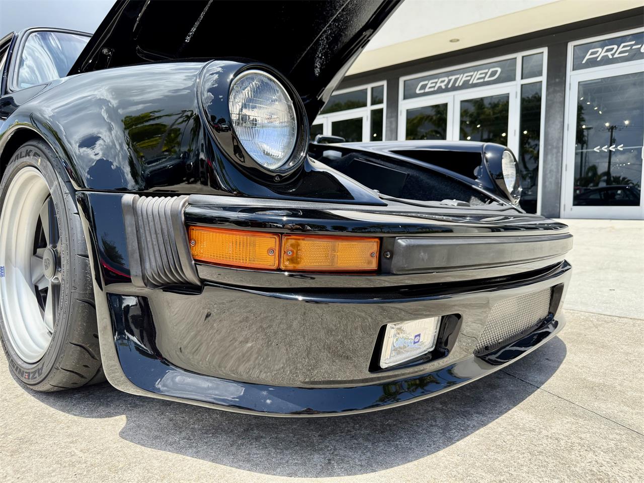 Porsche-911-1975-Black-Black-65
