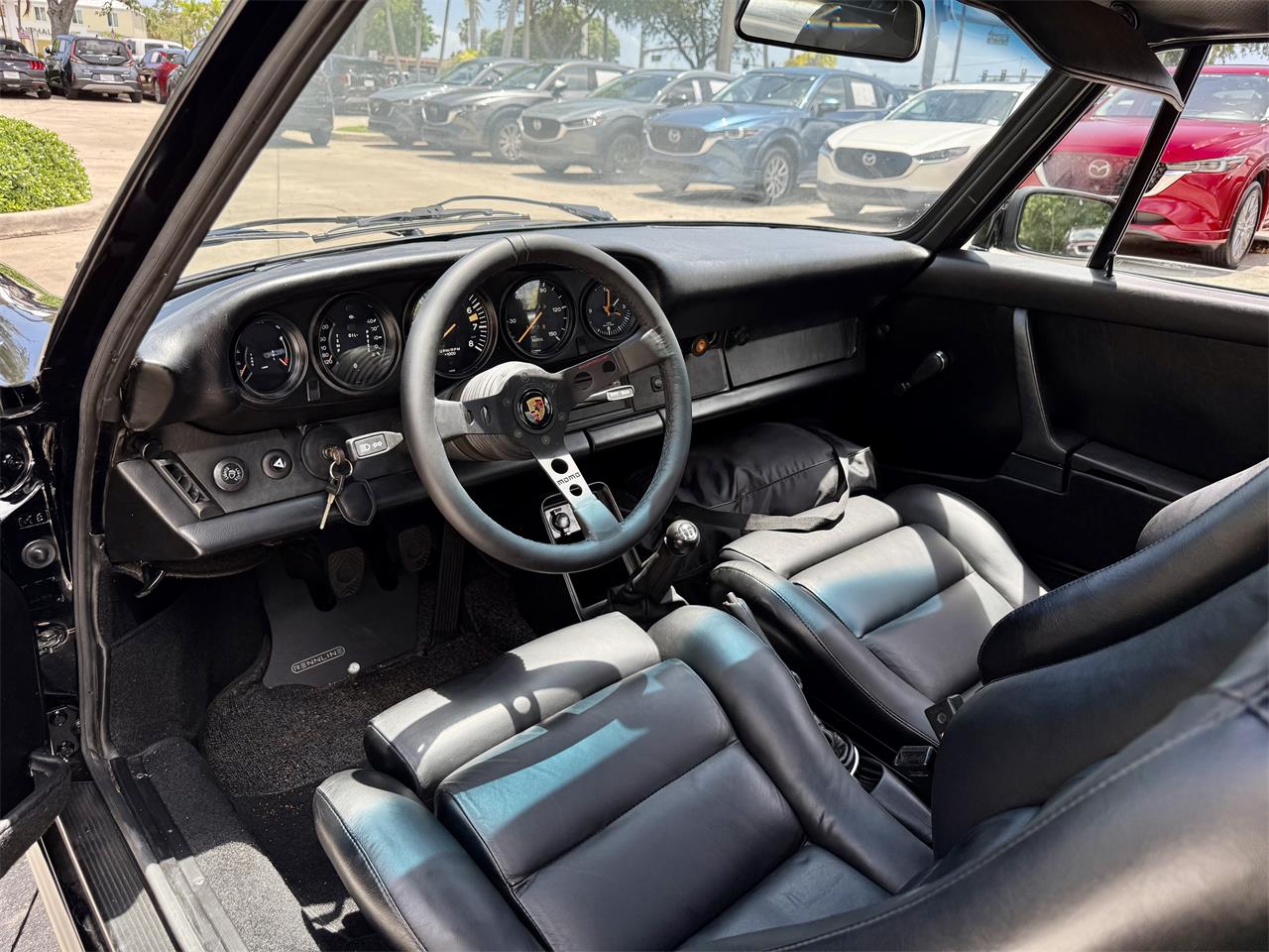 Porsche-911-1975-Black-Black-84