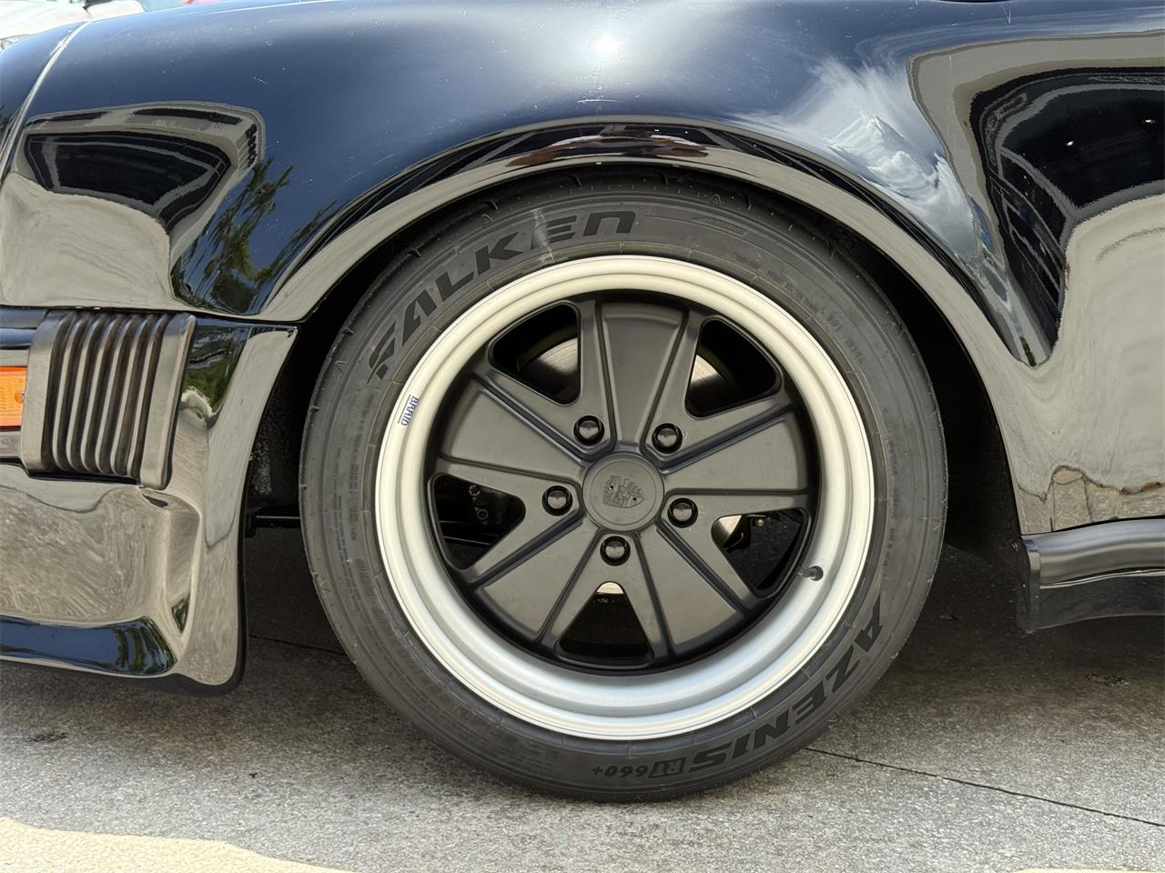 Porsche-911-1975-Black-Black-86