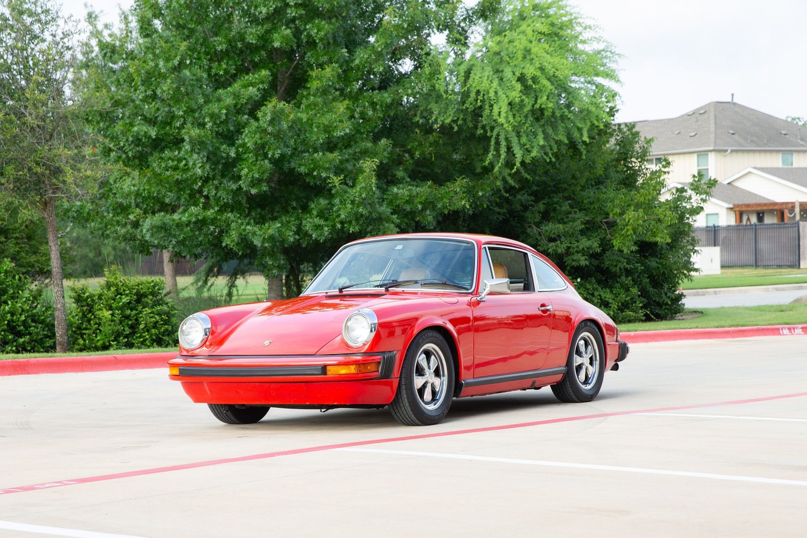 Porsche-911-1975-Coupe-15