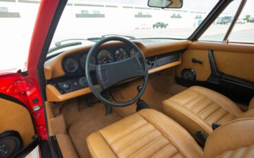 Porsche-911-1975-Coupe-23