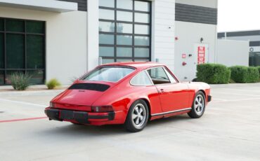 Porsche-911-1975-Coupe-6