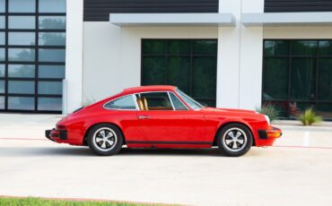 Porsche-911-1975-Coupe-8