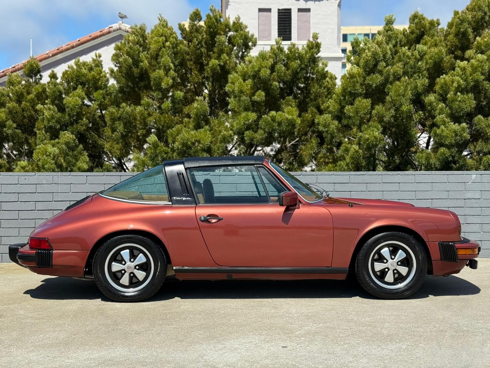 Porsche-911-1976-3
