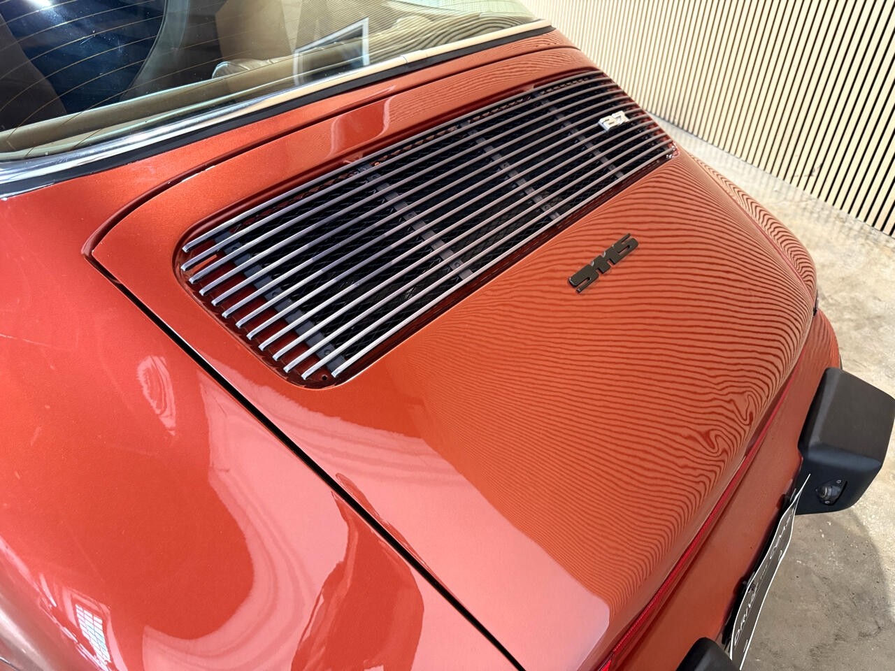 Porsche-911-1976-Classic-Car-19