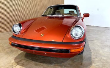 Porsche-911-1976-Classic-Car-2