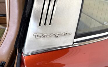 Porsche-911-1976-Classic-Car-24