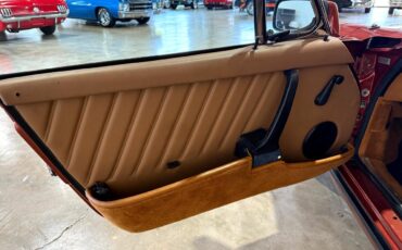 Porsche-911-1976-Classic-Car-30