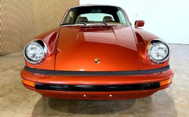 Porsche-911-1976-Classic-Car-4