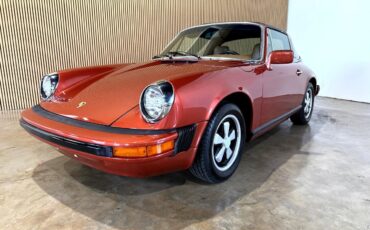 Porsche-911-1976-Classic-Car-5